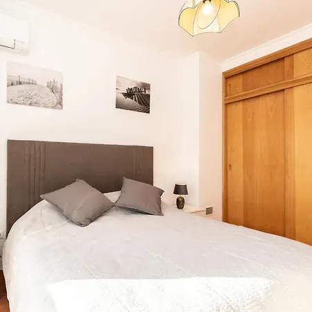 Dom wakacyjny Moradia Rainbow By Algarvemanta