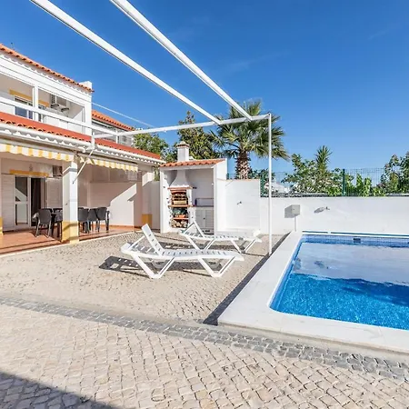 Dom wakacyjny Moradia Rainbow By Algarvemanta